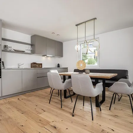 Heaven 7 Suite By Alpenluxus Διαμέρισμα Fügen