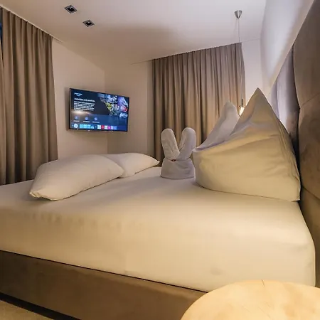 Heaven 7 Suite By Alpenluxus * Fügen