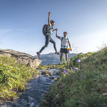 Heaven 7 Suite By Alpenluxus Διαμέρισμα Fügen