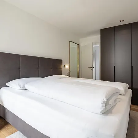 Heaven 7 With Private Whirlpool & Garden - An Alpenluxus Appartement, Zillertal