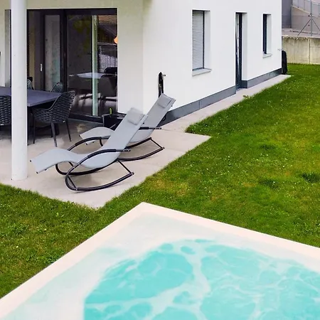 Heaven 7 - Private Whirlpool & Garden *